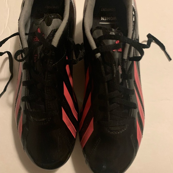 Black/pink womens cleats pre owned in good condition - Picture 8 of 9